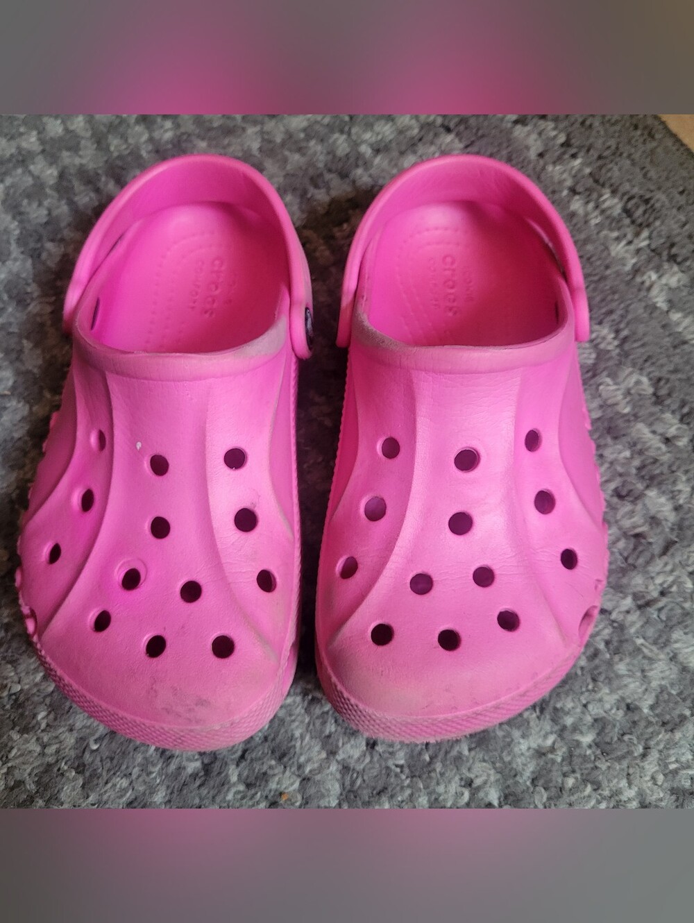 CROCS Kids Bubblegum Pink Classic Clogs